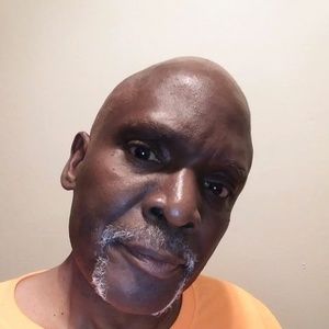 Meet your Posher, Gregory